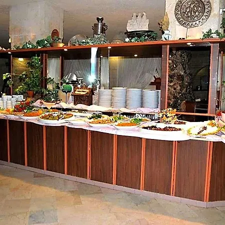 Отель Burcu Cave 4*